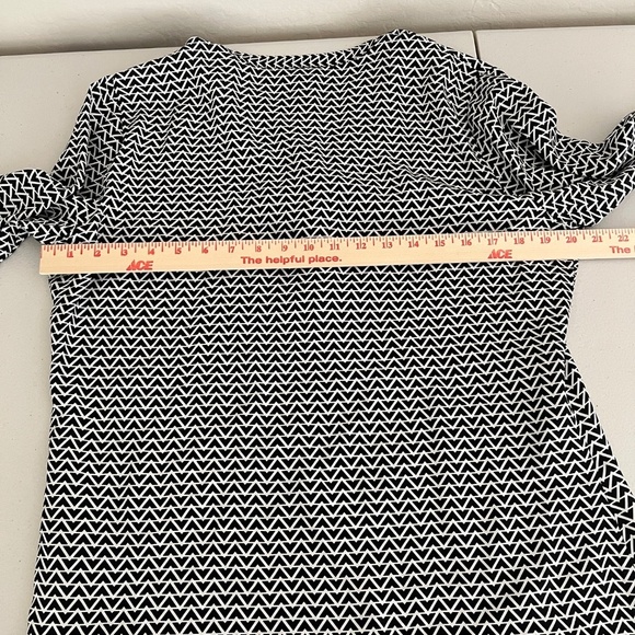 DONCASTER COLLECTION SILK BLOUSE 12 FLOWY OFFICE TRAVEL ELEGANT GEOMETRIC CHIC - Picture 6 of 12